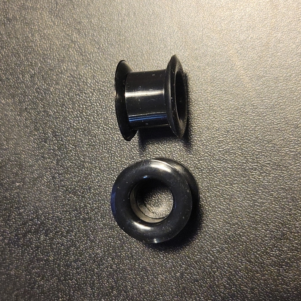 Silicone ear plugs/guages